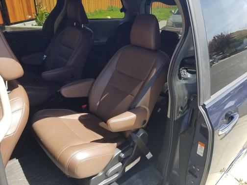 2019 Toyota Sienna Limited Premium